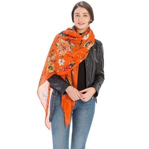 SOLD❣️🗼NEW! Floral Print Scarf 🧣